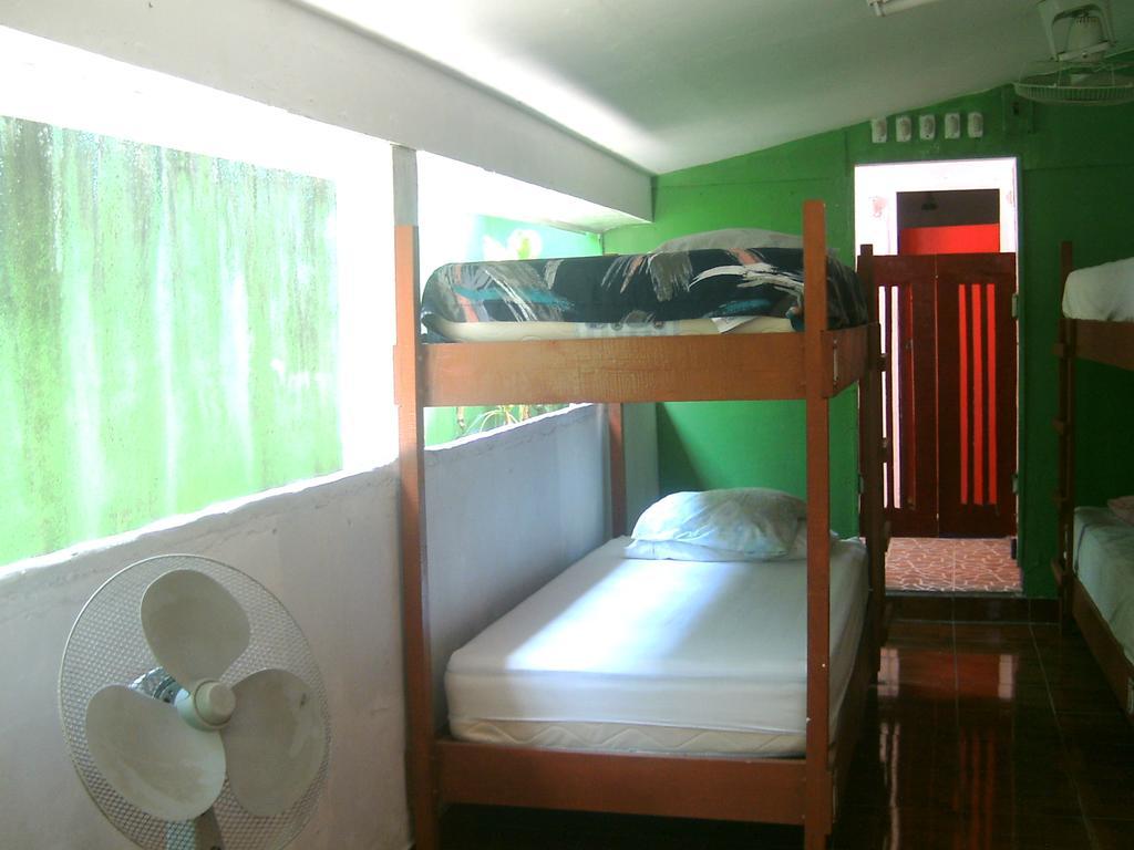 Hostel Tadeo San Juan Del Sur Oda fotoğraf